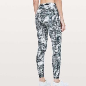 Lululemon 28” Full-On Luxtreme